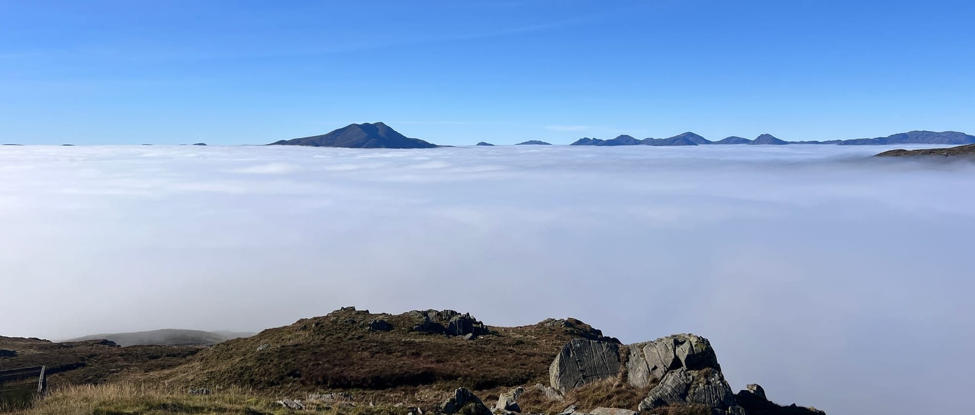 Stob an Lochain, Red Deer and a temperature Inversion Post feature image